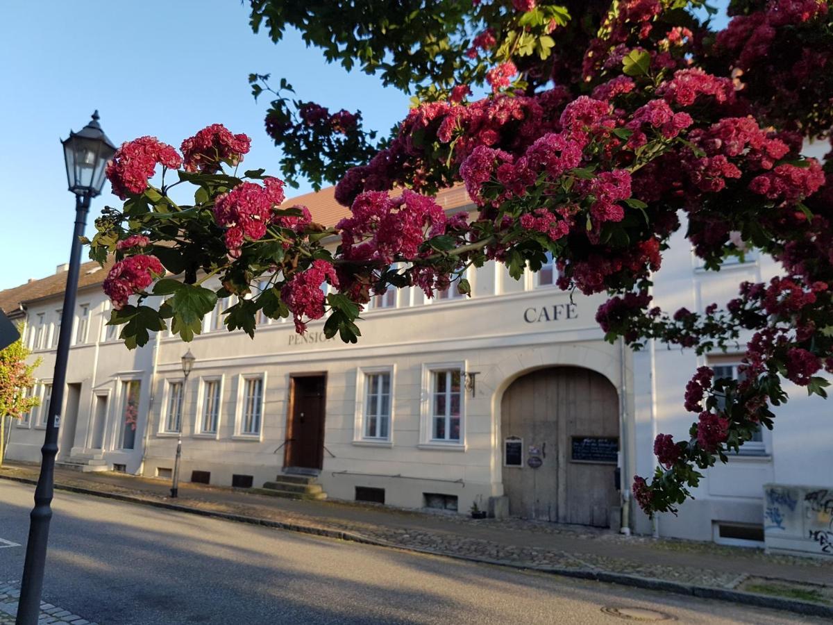 Alte Lebkuchenfabrik Bed & Breakfast Kremmen Exterior photo